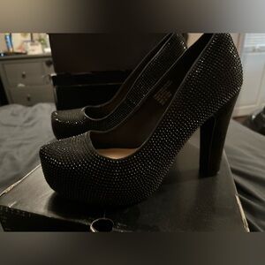 Size 11 NIB TORRID RHINESTONE HEELS
